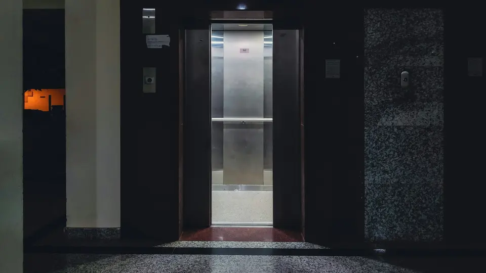 Asansör İç Kapısı görseli